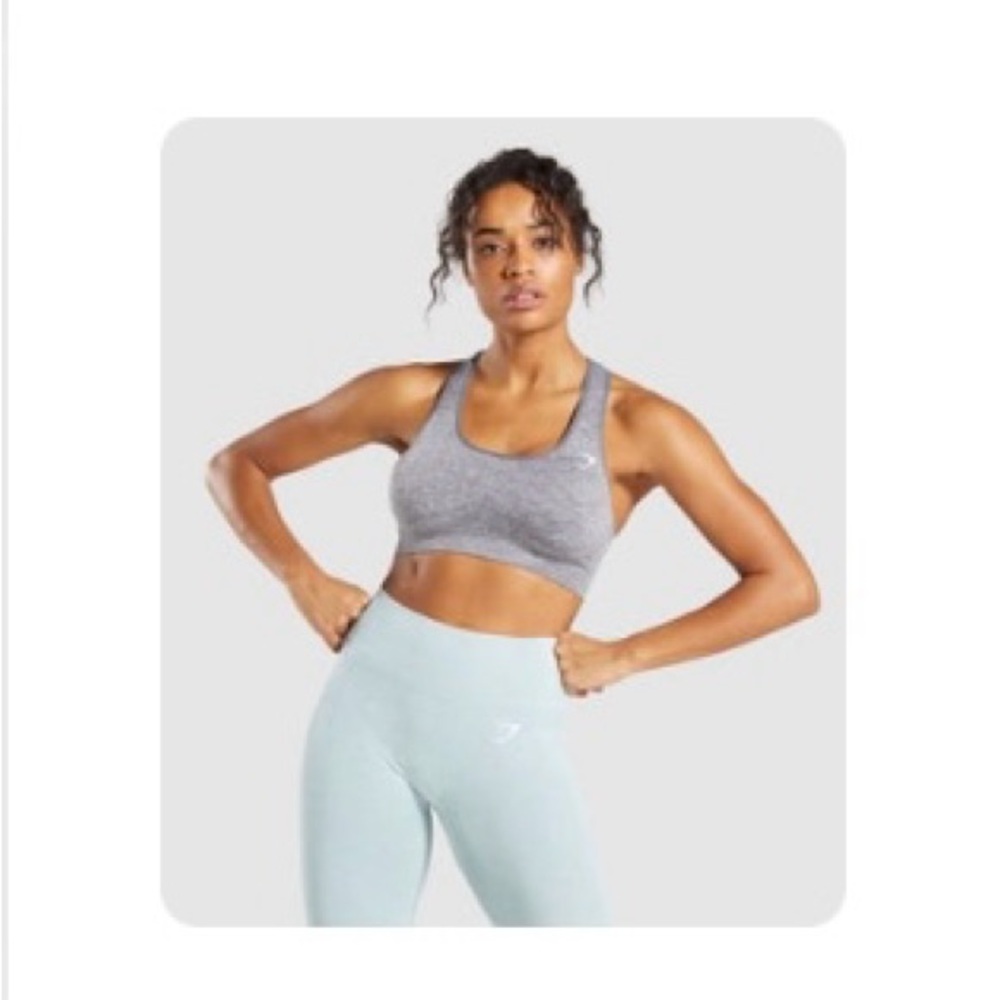 🍊NEW Gymshark Gray Sports Bra
